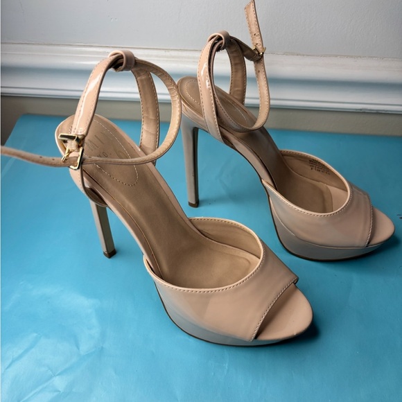 Mix No. 6 Storlie Nude Patent Platform Stilettos Size 8 - Picture 4 of 10